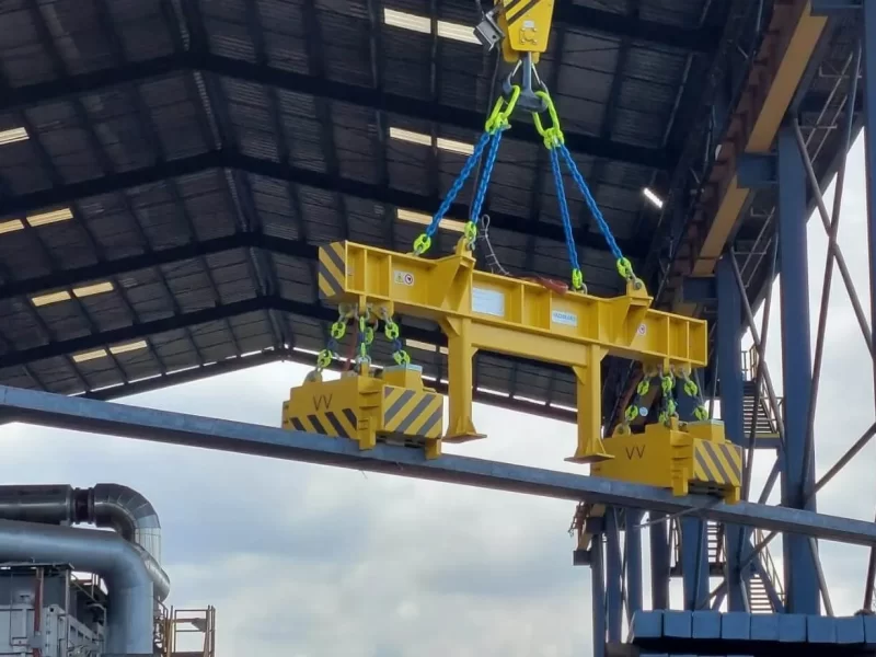 Elettromagneti-ed-elettro-permanenti-per-sollevamento-magnetico