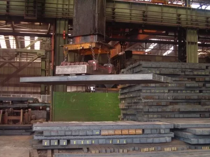 Elettromagneti-ed-elettro-permanenti-per-sollevamento-magnetico
