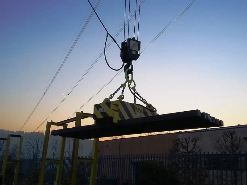 Elettromagneti-ed-elettro-permanenti-per-sollevamento-magnetico