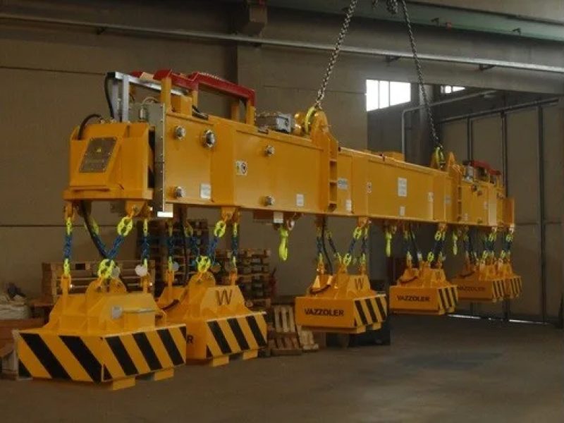 Elettromagneti per sollevamento faschi rotoli prodotti siderurgici