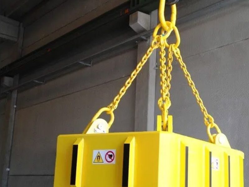 Elettromagneti-ed-elettro-permanenti-per-sollevamento-magnetico