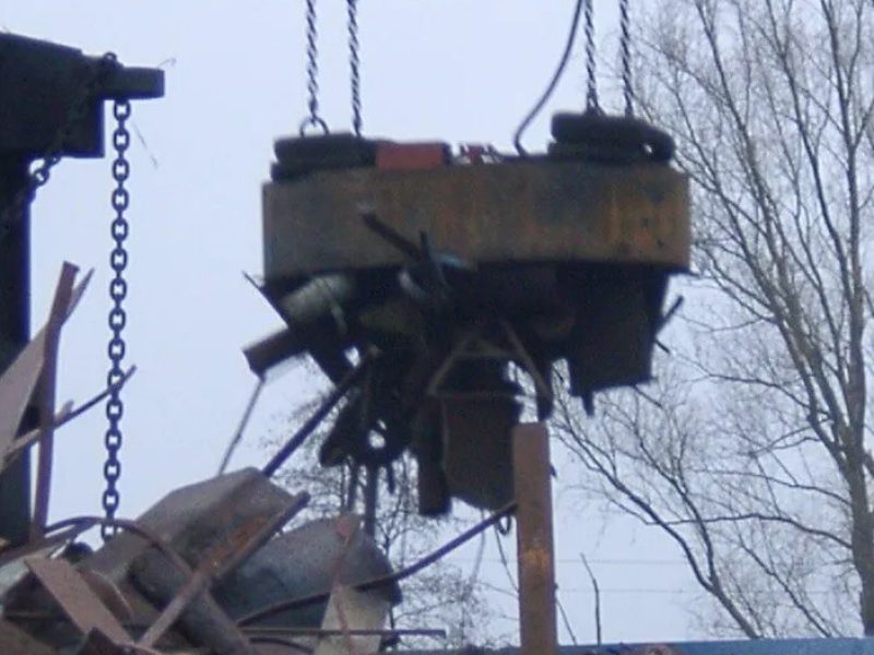 Sollevamento magnetico rottame